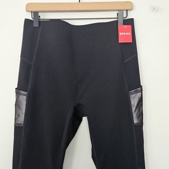 NWT Spanx Every Wear Gloss Pockets Leggings Womens Size L Black Tummy Control - Picture 5 of 8